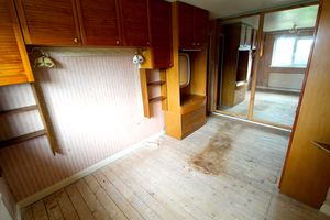 Bedroom- click for photo gallery